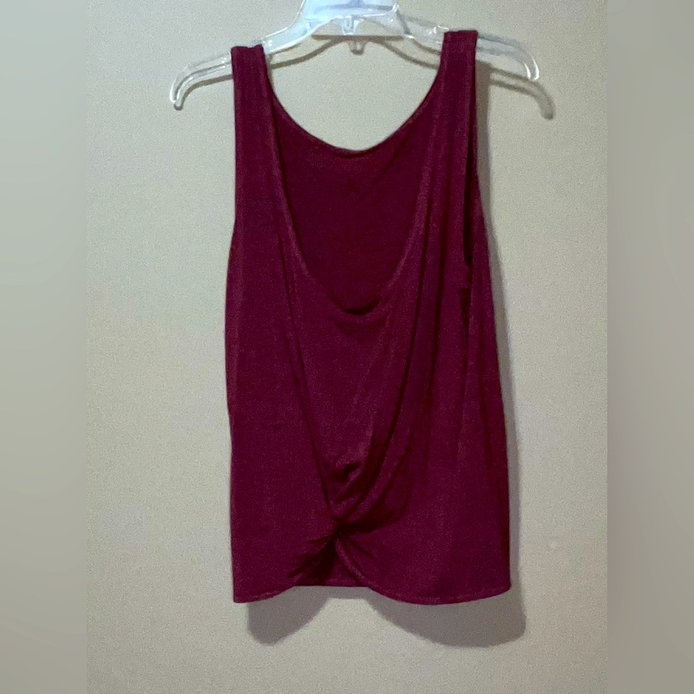 Zyia twist front tank